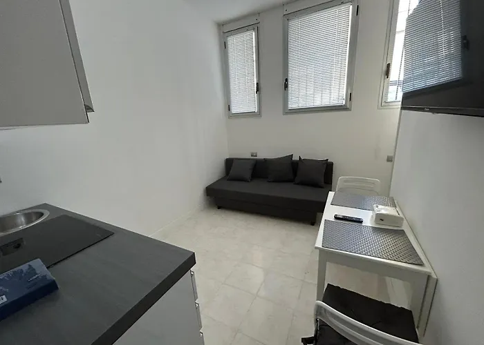Elegant Studio